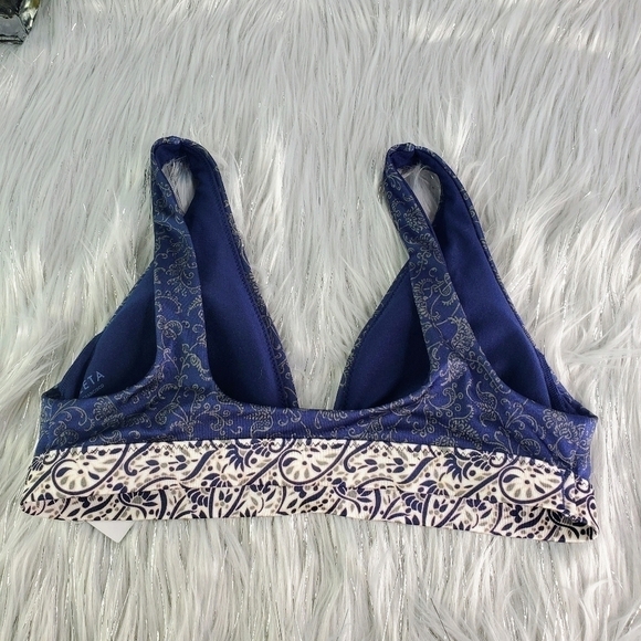 New Athleta Aqualuxe Batik Bikini Top - Picture 5 of 10
